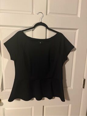 Worthington Black Peplum Scoop-Neck Top